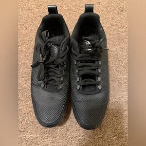 Black with green Men's Athletic cleats 9.5